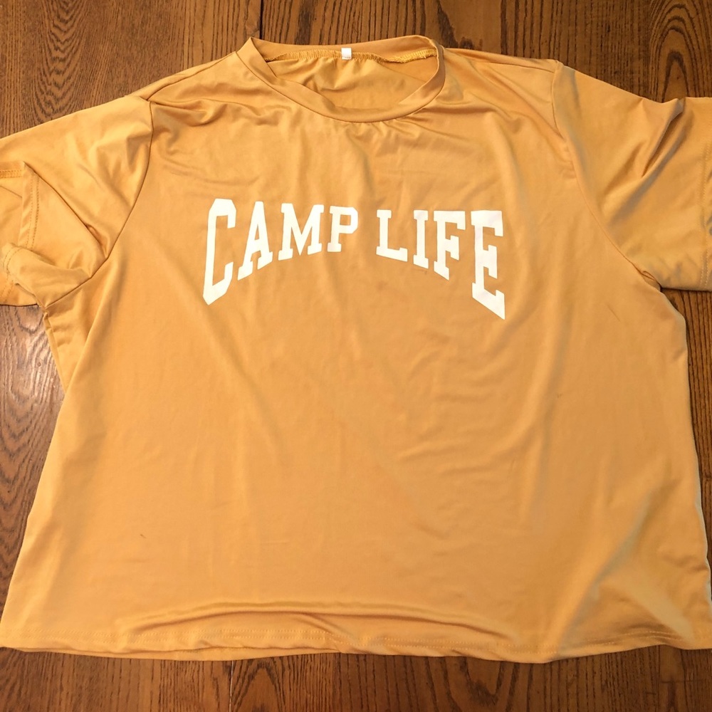 CAMP LIFE athletic top